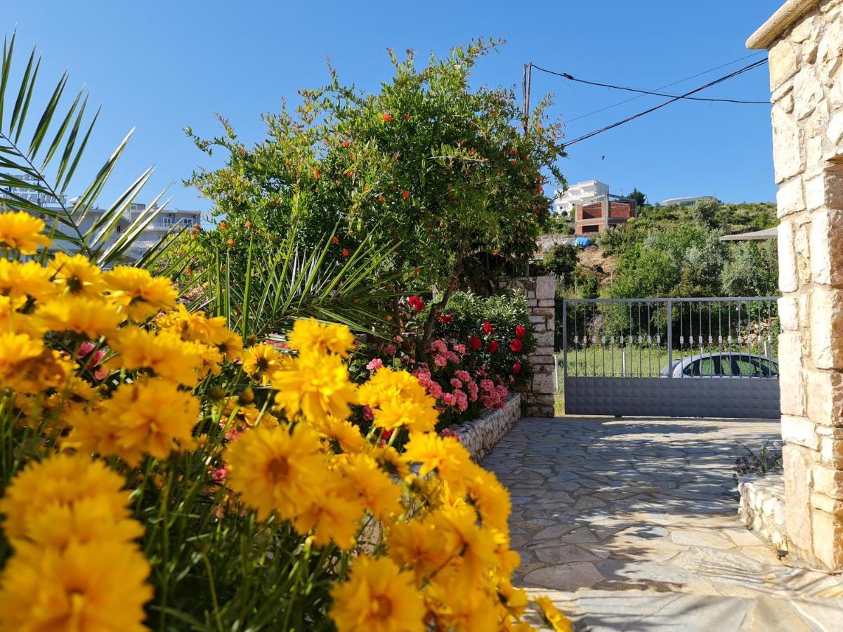 Guesthouse Redilka Ksamil Esterno foto