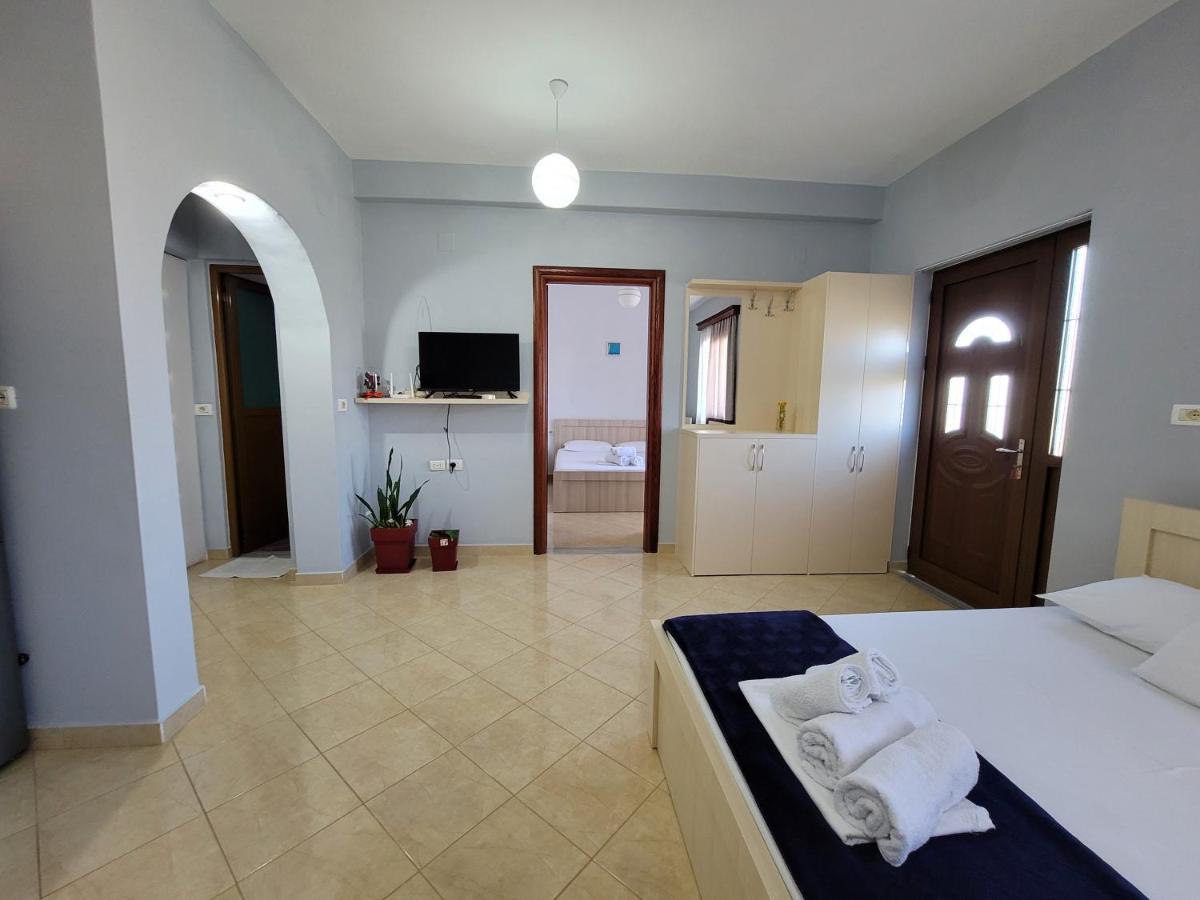 Guesthouse Redilka Ksamil Esterno foto