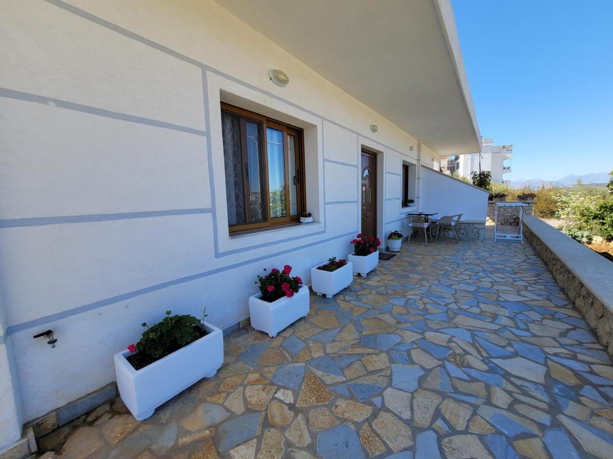 Guesthouse Redilka Ksamil Esterno foto